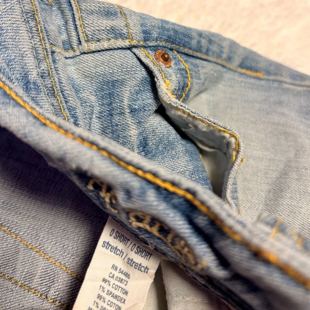 Y2K American Eagle Stretch Denim Shorts Light Wash Raw Hem Low Rise #16